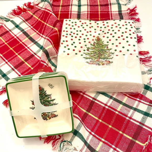 Spode Holiday Spode 3 Mini Dishes And Napkins Both In Christmas Tree Poshmark